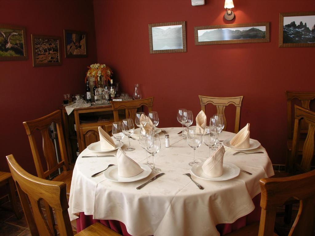 Hotel Rural La Dehesilla Barajas de Gredos Eksteriør billede